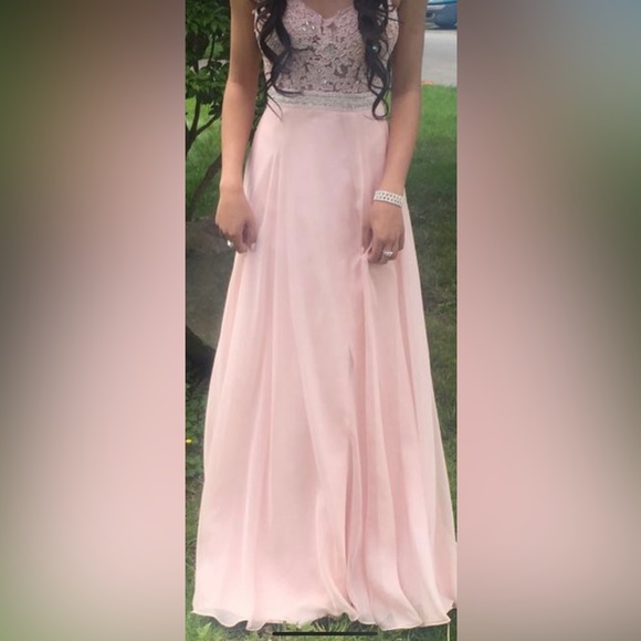 Strapless prom dress with a slit - Picture 4 of 4